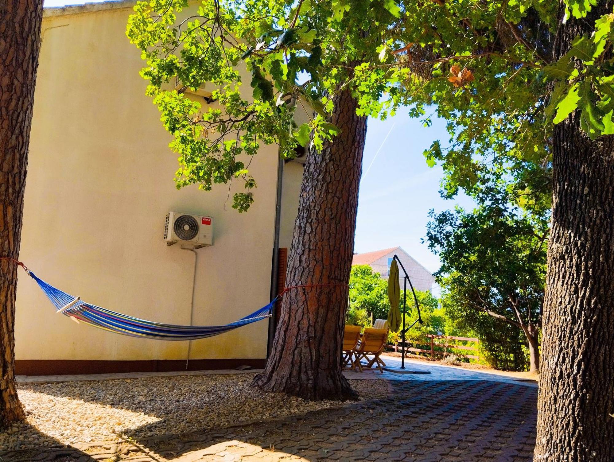 Holiday House Pinus Pinea Вигань Экстерьер фото